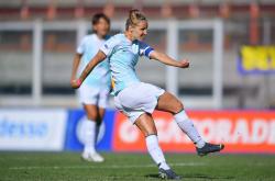 三亿体育体育网页版登录入口-国际女足在比赛中展现出众风采