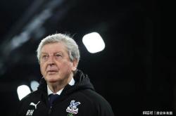 水晶宫主帅改善战术，力争取得好成绩的简单介绍