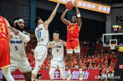 三亿体育体育官网app-包含勇士锋线核心手感火热，球队冲刺季后赛士气高涨的词条