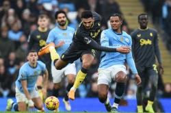 三亿体育体育活动-曼城主场不敌，遭遇一波连败压力大增的简单介绍