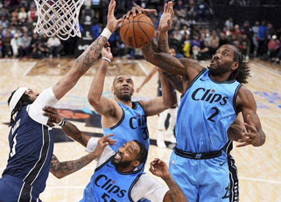 包含快船击败独行侠，莱昂纳德强势带球砍下+数据的词条