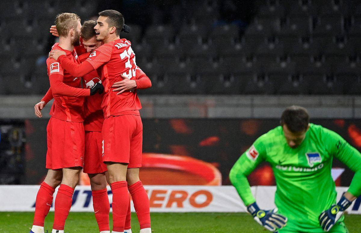 莱比锡红牛客场大胜,球队信心大增 莱比锡红牛客场大胜,球队信心大增