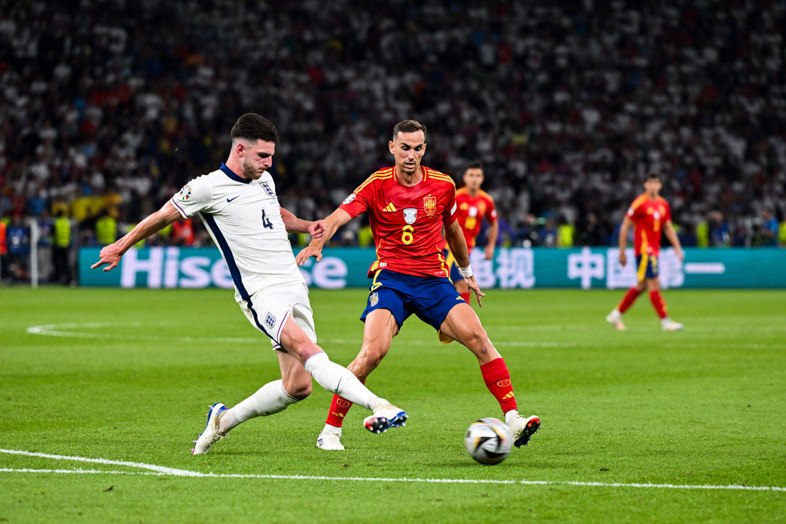 法国零封瑞士，凯恩进球带领英格兰晋级欧洲杯八强