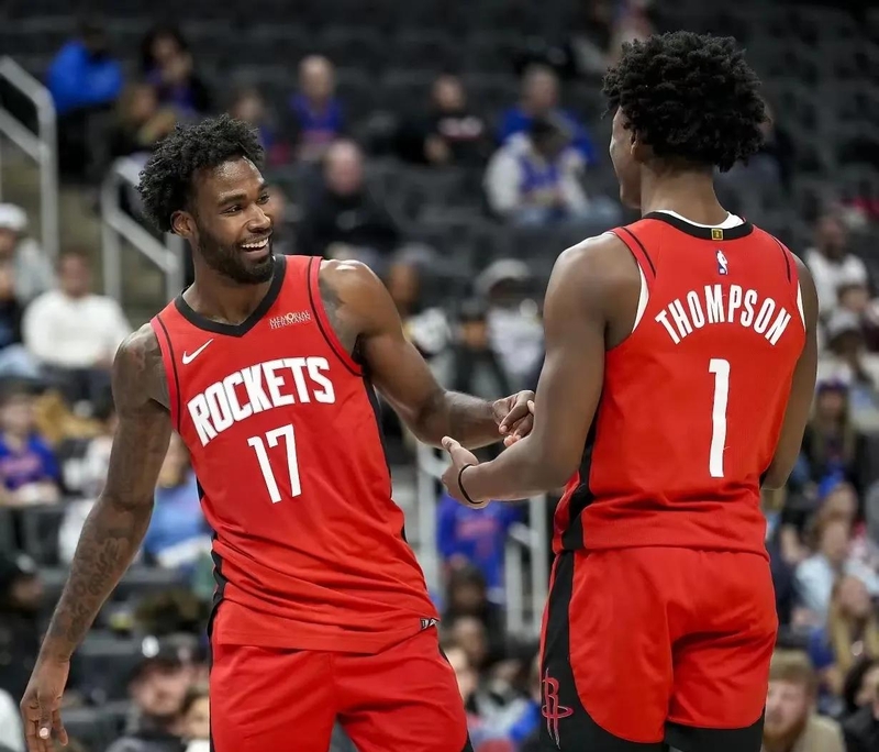 包含勇士大胜灰熊，取得两连胜的词条