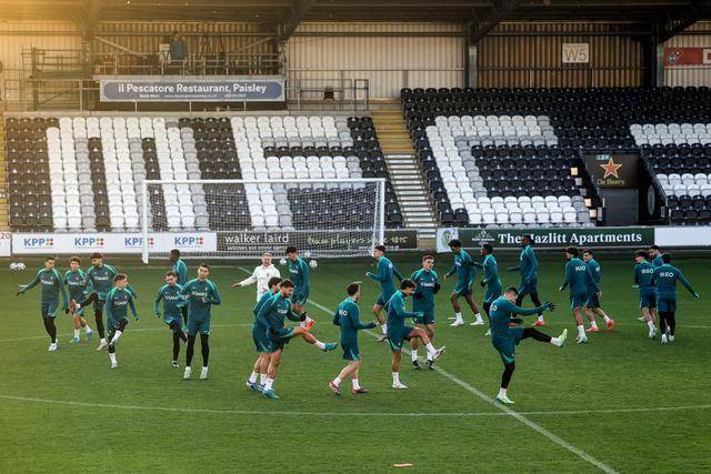 关于欧国联比赛淘汰赛阶段,球迷紧张期待胜出球队的信息 关于欧国联比赛淘汰赛阶段,球迷紧张期待胜出球队的信息