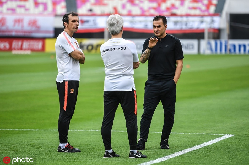 南方球队晋级，成功杀入淘汰赛