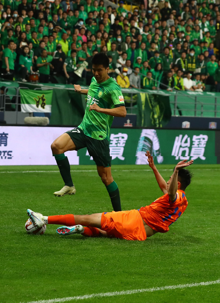 关于山东鲁能客场比逼平石家庄永昌的信息